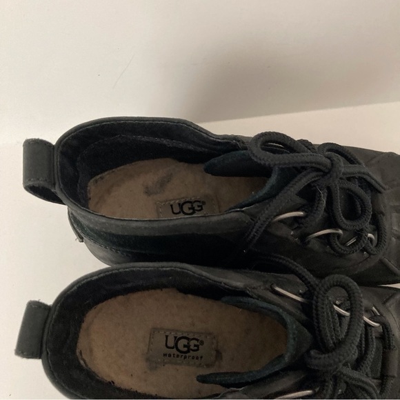 UGG Greda Duck Boots | Size 8 - Picture 6 of 9